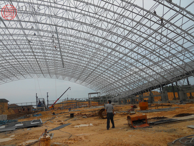 浅谈建筑施工管理的安全和质量管理